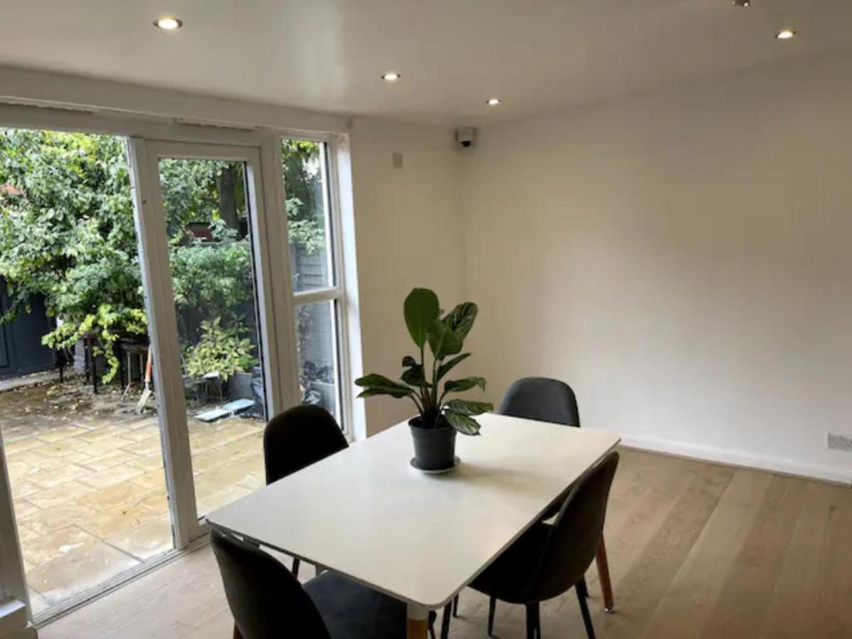 Modern 5 Bedroom Family House - 18 Mins To Station London Ngoại thất bức ảnh