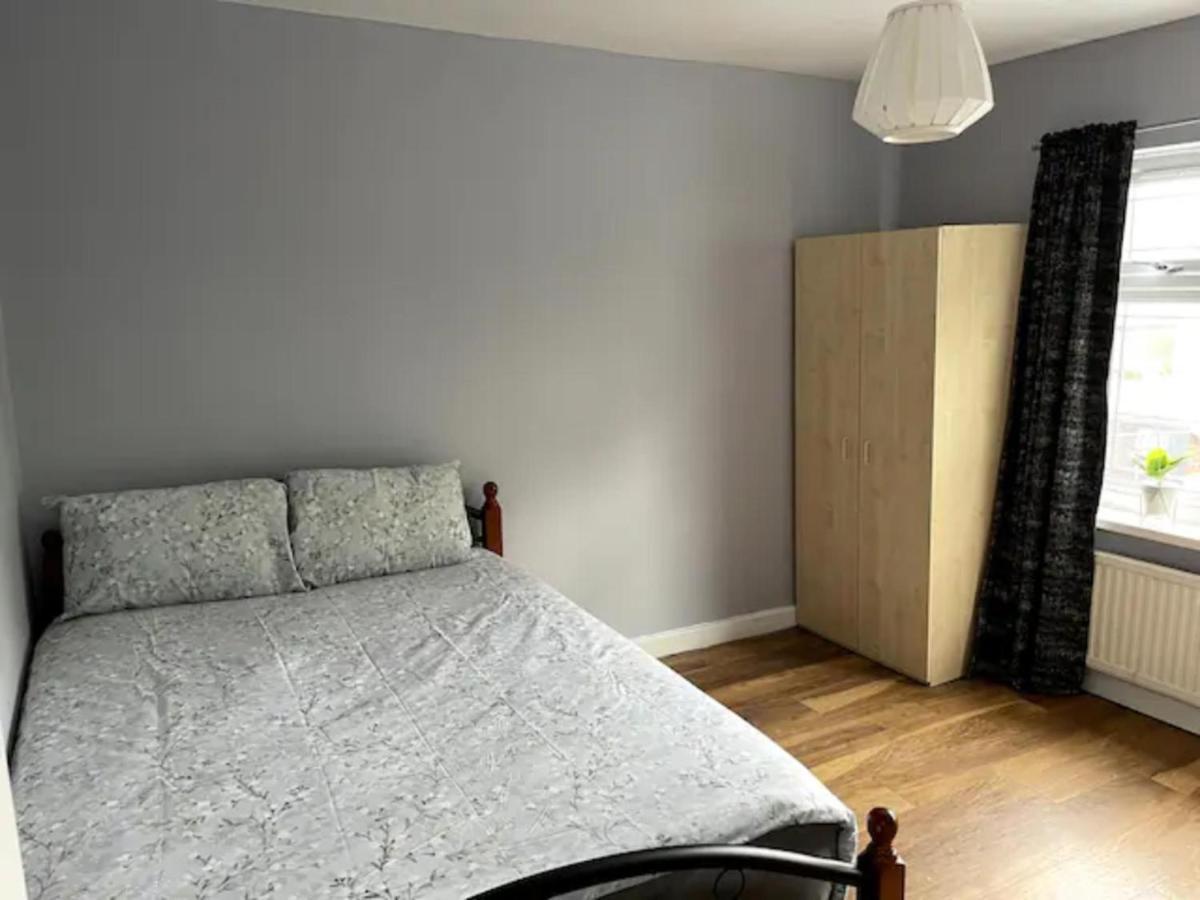 Modern 5 Bedroom Family House - 18 Mins To Station London Ngoại thất bức ảnh